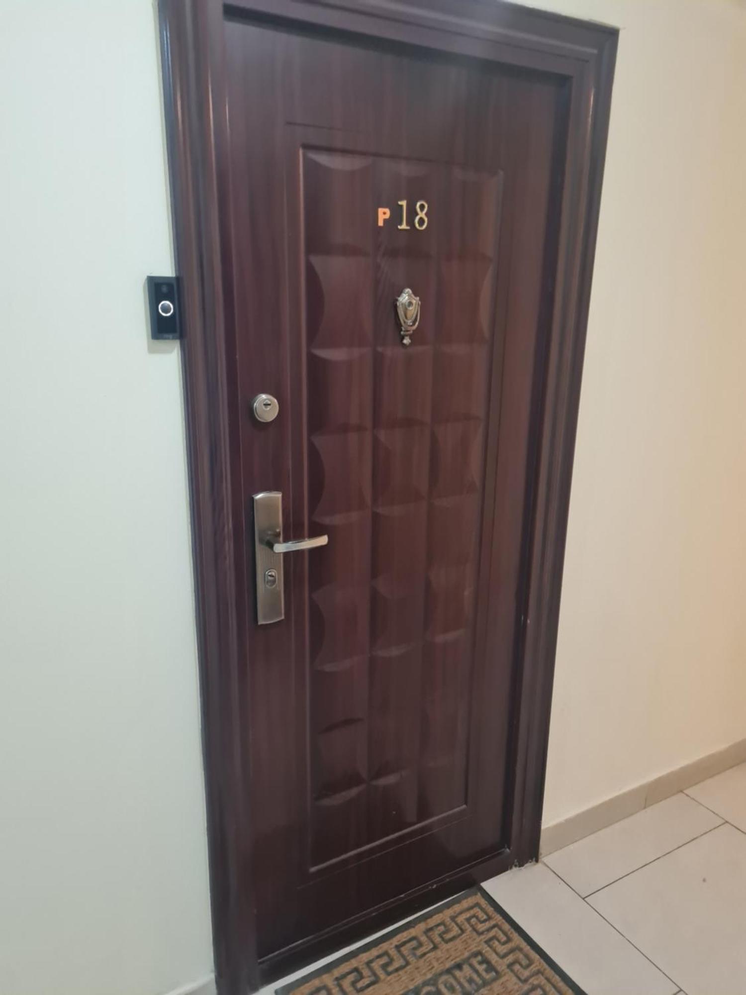 Luxury 1 Bedroom Apartment Roşu エクステリア 写真